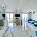 Front, Superbe Pour 4 Personnes * Nice