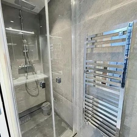 Daire Front, Superbe Pour 4 Personnes Nice