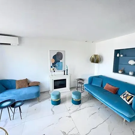 Front, Superbe Pour 4 Personnes 아파트 *