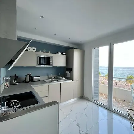 Front, Superbe Pour 4 Personnes 아파트