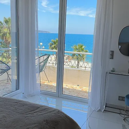 Front, Superbe Pour 4 Personnes * 니스